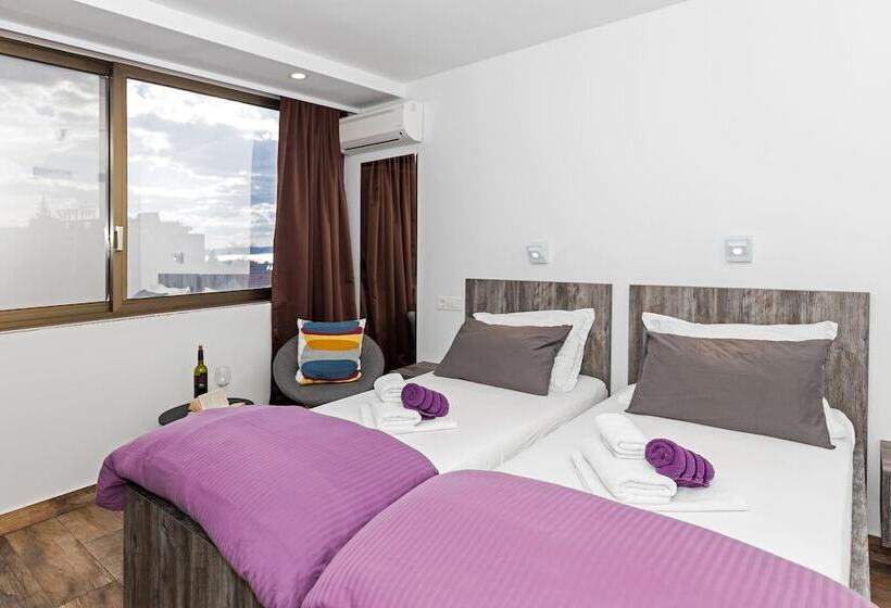 디럭스 룸 도시 전망, Apinelo Tower Rooms