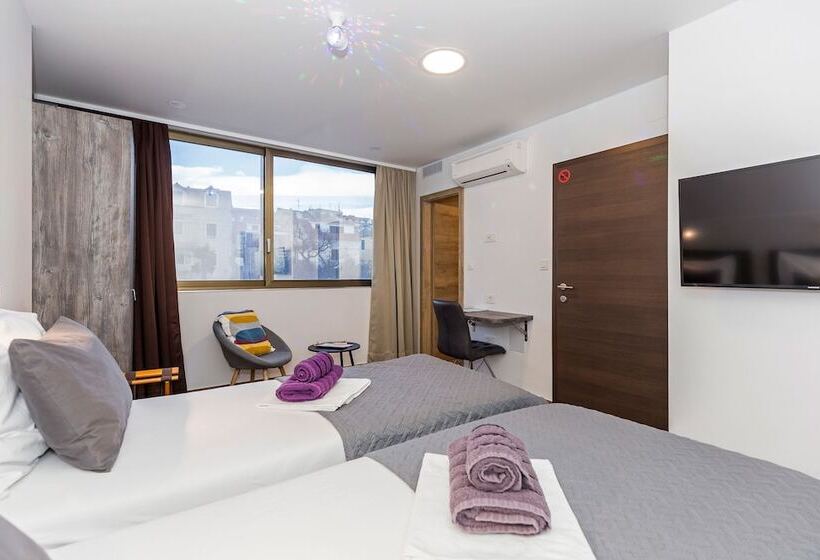 디럭스 룸 도시 전망, Apinelo Tower Rooms