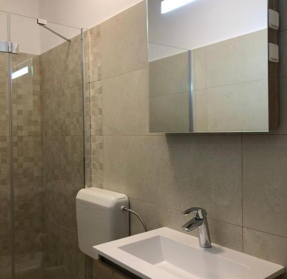 آپارتمان 2 خوابه با چشم‌انداز دریا, Guesthouse Tariba