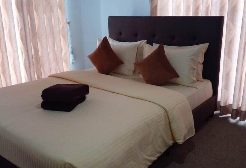 Quarto Deluxe, The Fern Inn
