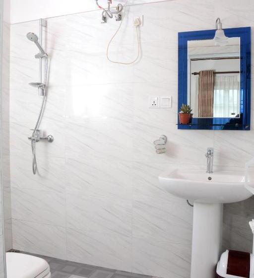 디럭스 룸, The Fern Inn