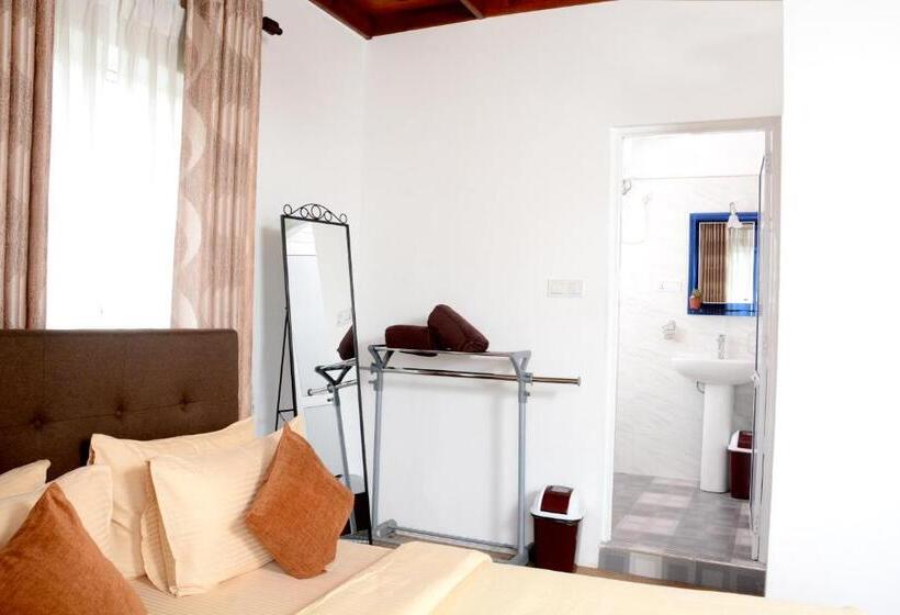 디럭스 룸, The Fern Inn