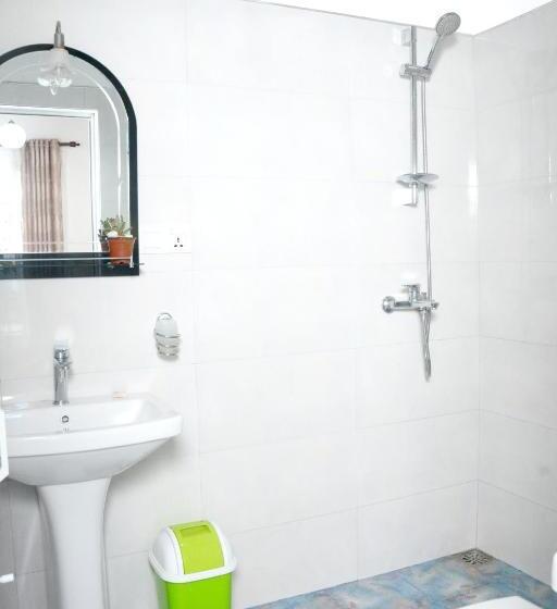 발코니 디럭스 룸, The Fern Inn