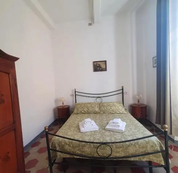 اتاق استاندارد سه نفره, Relais Puccini
