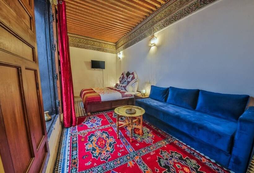 标准间, Palais Antique