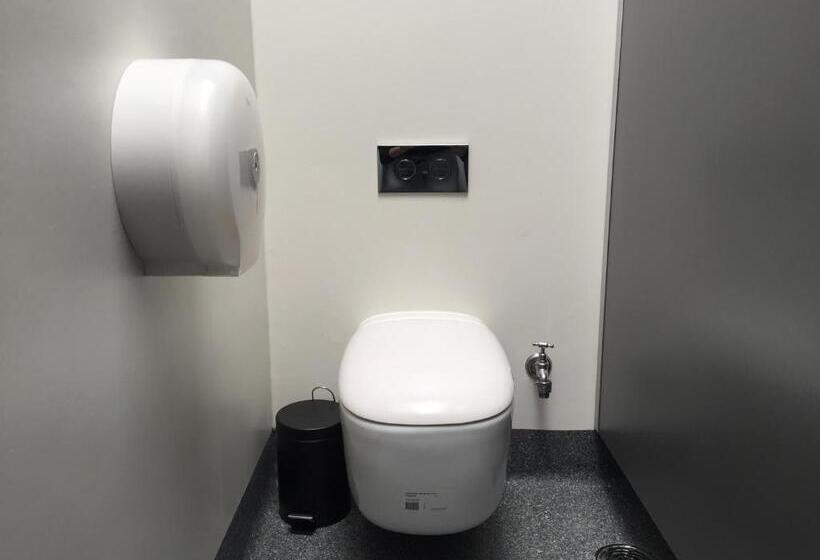 공동 객실, Pod Inn