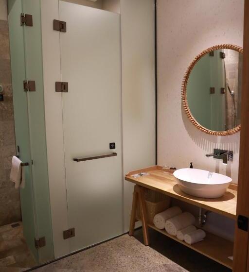 سوئیت با چشم‌انداز رودخانه, Shanghai Pudong Airport Moonlo Hotel   Pet Friendly