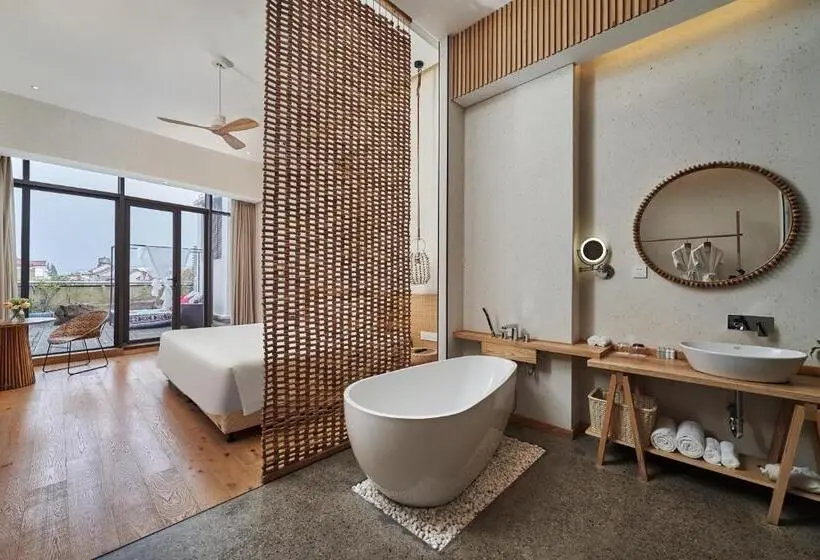 اتاق استاندارد با تخت بزرگ, Shanghai Pudong Airport Moonlo Hotel   Pet Friendly