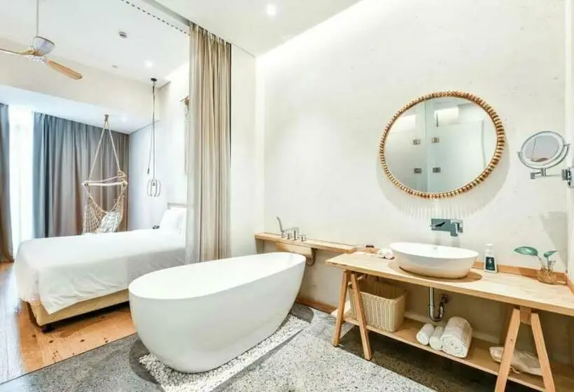 اتاق استاندارد با تخت بزرگ, Shanghai Pudong Airport Moonlo Hotel   Pet Friendly