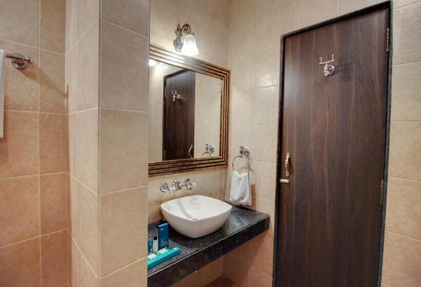 غرفة قياسية مطلة على الجبل, Rahi Forest View