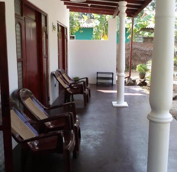Habitació Familiar Deluxe, Richwin Villa Dambulla