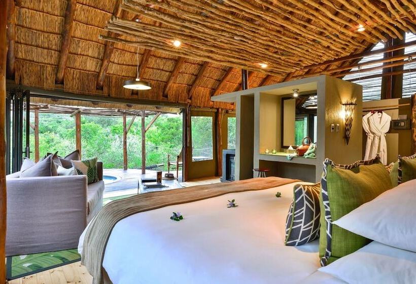 Superior Tent, Shamwari Bayethe