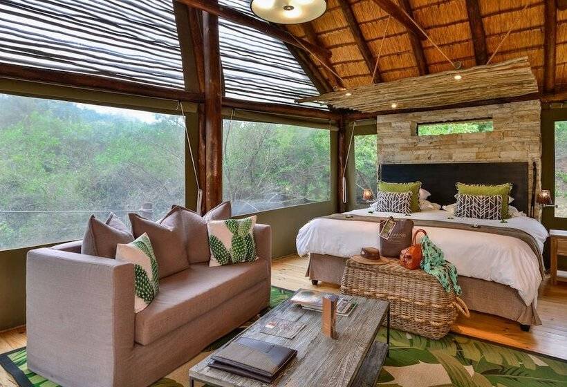 Superior Tent, Shamwari Bayethe
