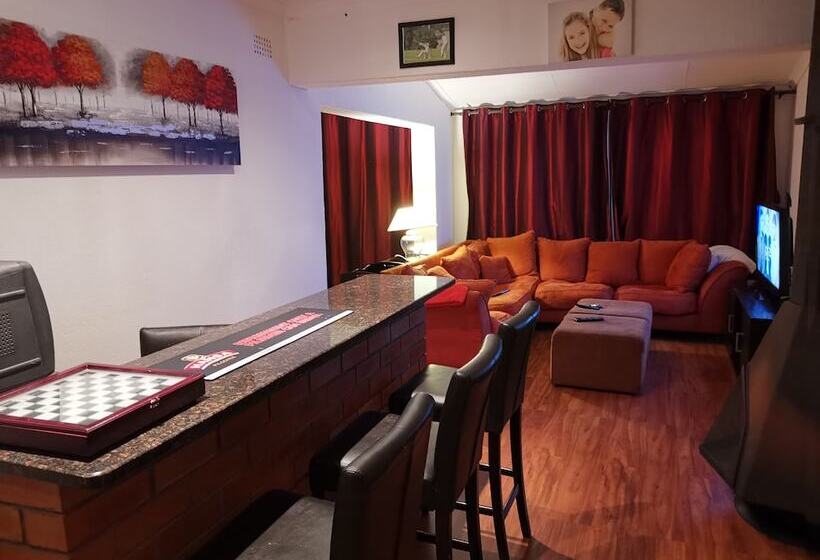 Дом 3 Спальни, Paulshof Guesthouse