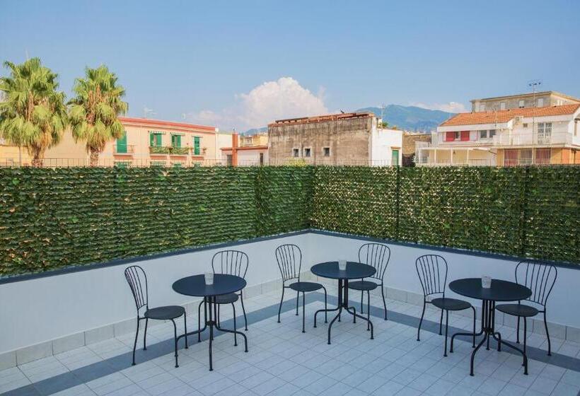 غرفة ديلوكس رباعية, Gleda Rooms Deluxe