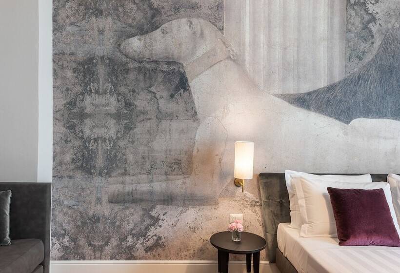 اتاق لوکس با بالکن, 3110 Art