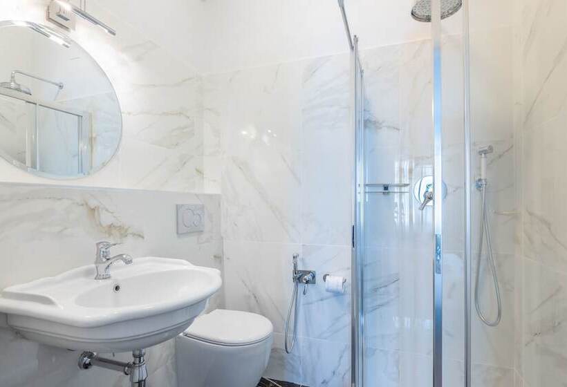 سوئیت جونیور با تراس, 3110 Art