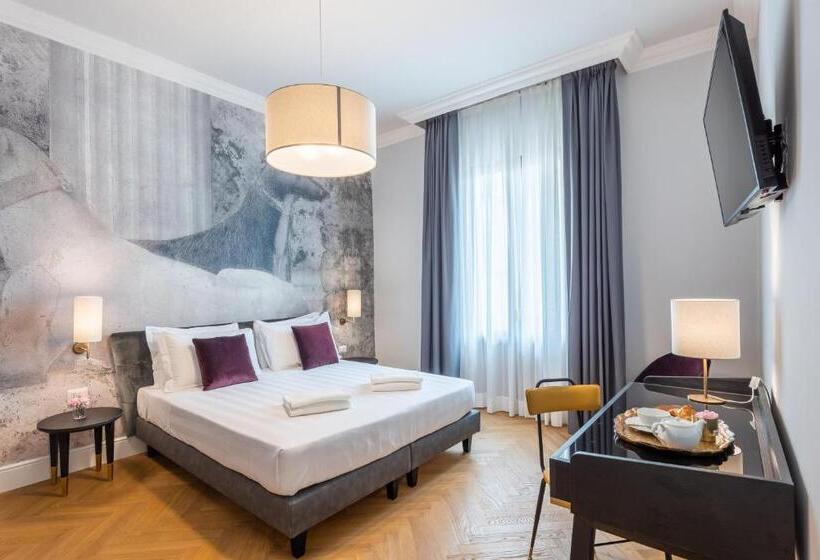 اتاق لوکس با بالکن, 3110 Art