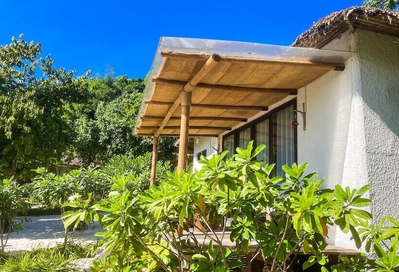 سوییت خانوادگی, Long Beach Resort Koh Rong