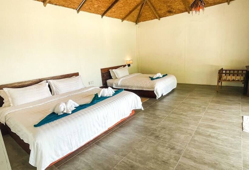 سوییت خانوادگی, Long Beach Resort Koh Rong