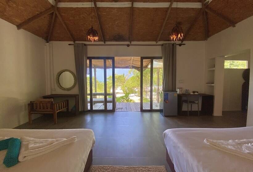 سوییت خانوادگی, Long Beach Resort Koh Rong