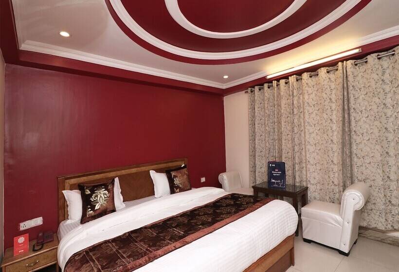 デラックスルーム, Krishiv Residency By Oyo Rooms
