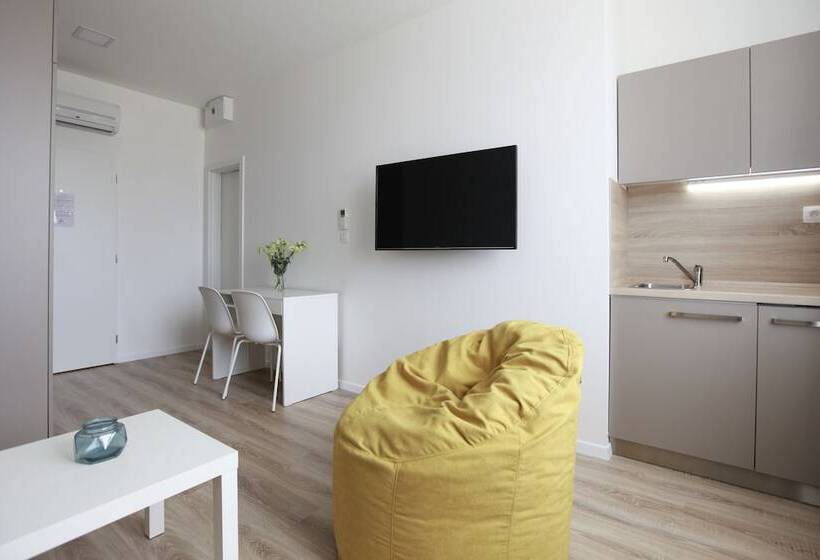 Studio Standard, City Center Best Place Apartments