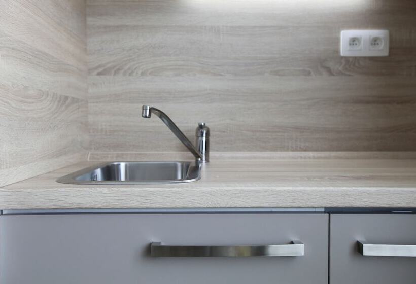 Studio Standard, City Center Best Place Apartments