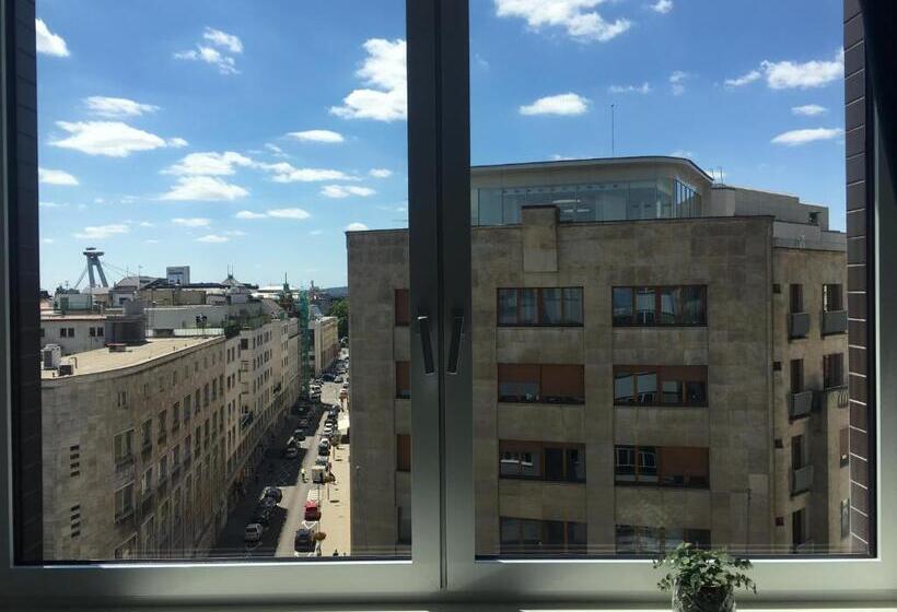 Apartament 1 Sypialnia z Balkonem, City Center Best Place Apartments