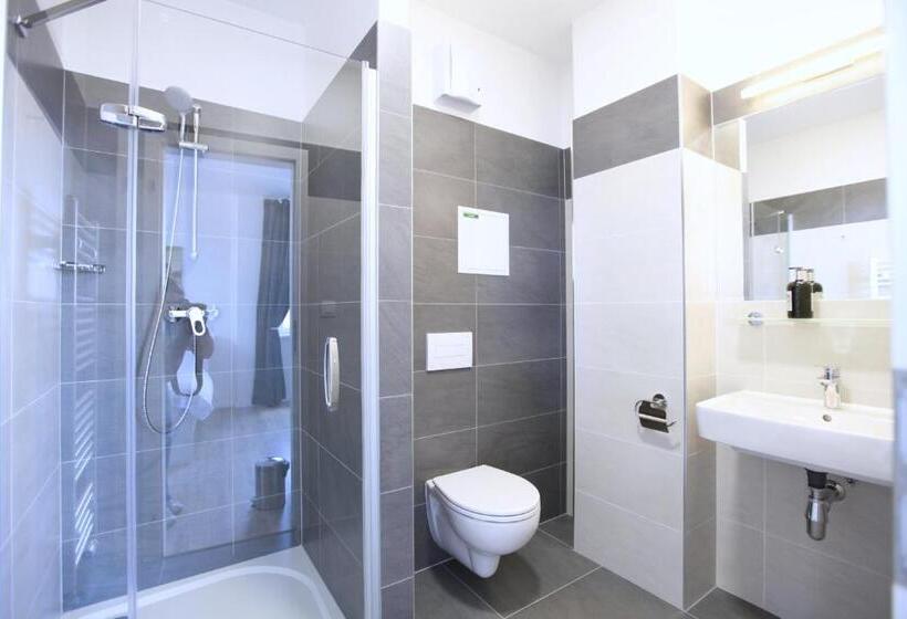 آپارتمان 1 خوابه با بالکن, City Center Best Place Apartments