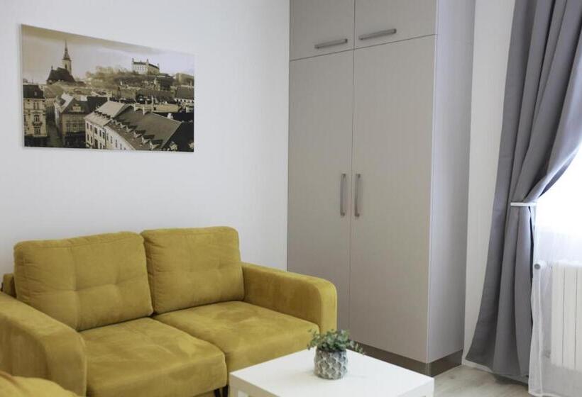 Studio Standard, City Center Best Place Apartments