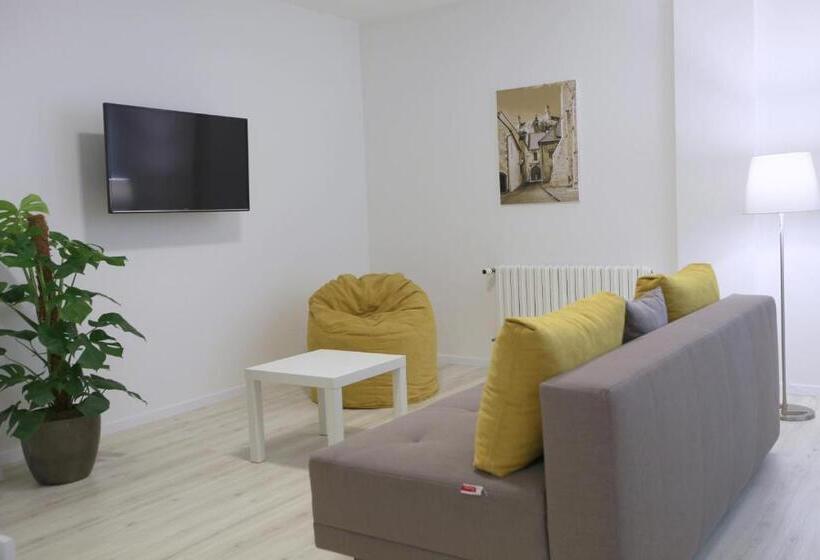 آپارتمان لوکس 1 خوابه, City Center Best Place Apartments
