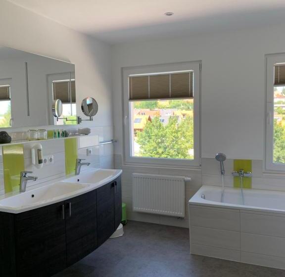 Апартаменты 2 Спальни, Bannewitz