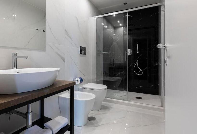 חדר אקונומי, Giubbonari Suites