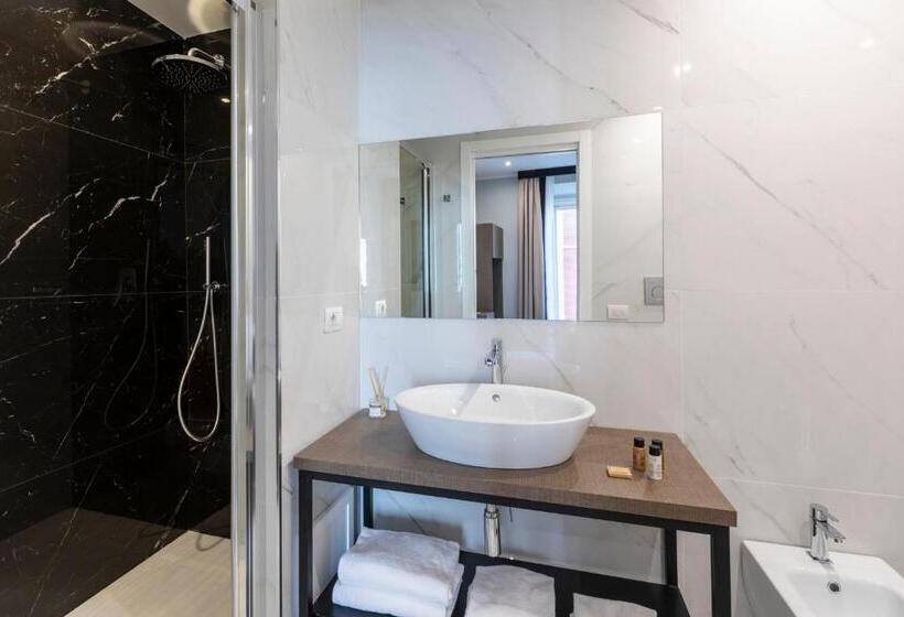 חדר אקונומי, Giubbonari Suites