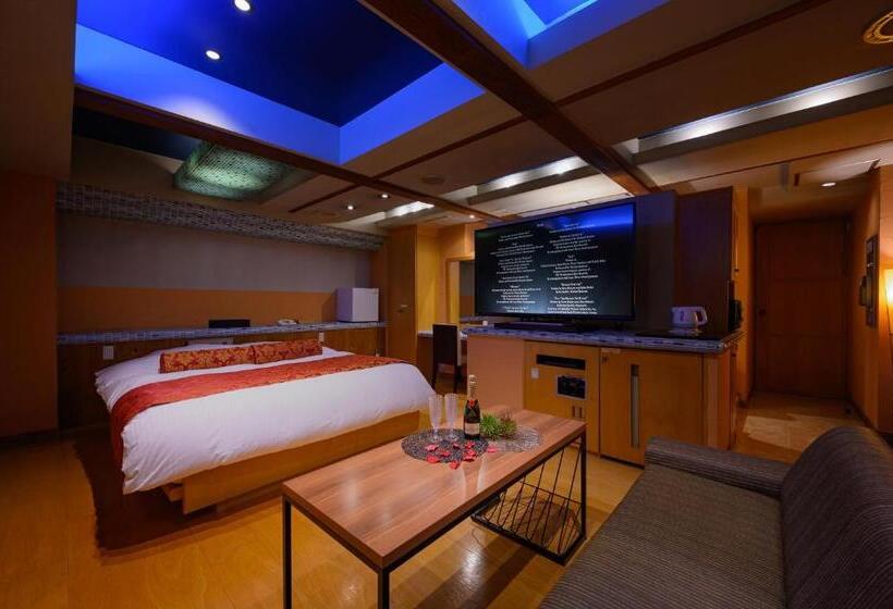 Номер Deluxe, Water Hotel Mw