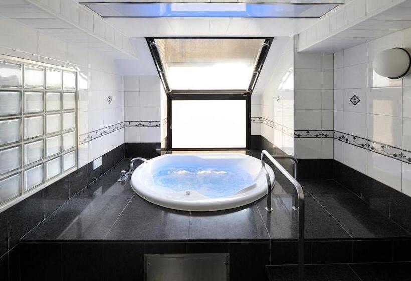 복층 룸 퀸 침대, Water Hotel Mw