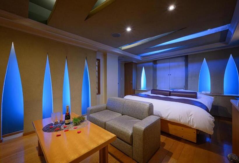 스위트, Water Hotel Mw