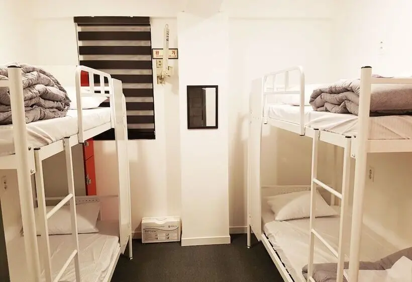 اتاق استاندارد چهار تخته, One Way Guesthouse Busan