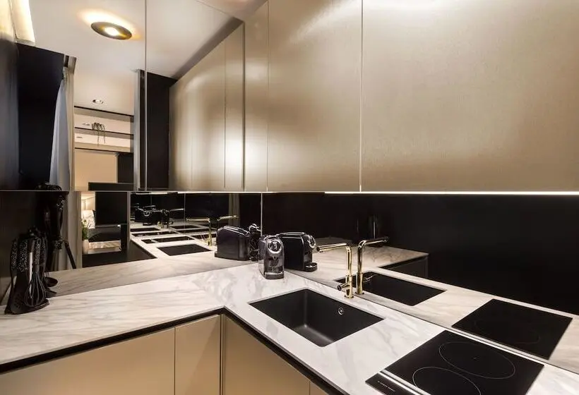 Estudio Deluxe, Posh Residence Luxury Suites