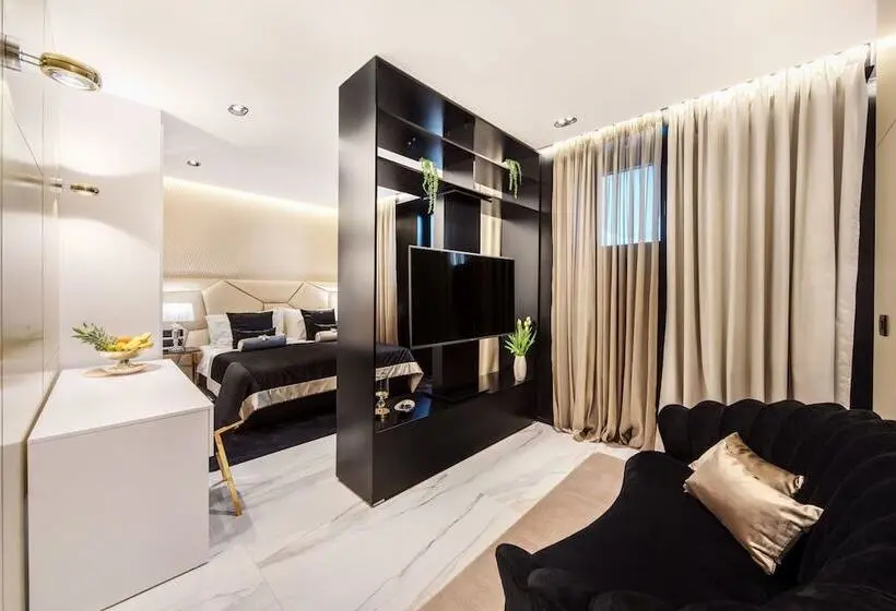 Estudio Deluxe, Posh Residence Luxury Suites