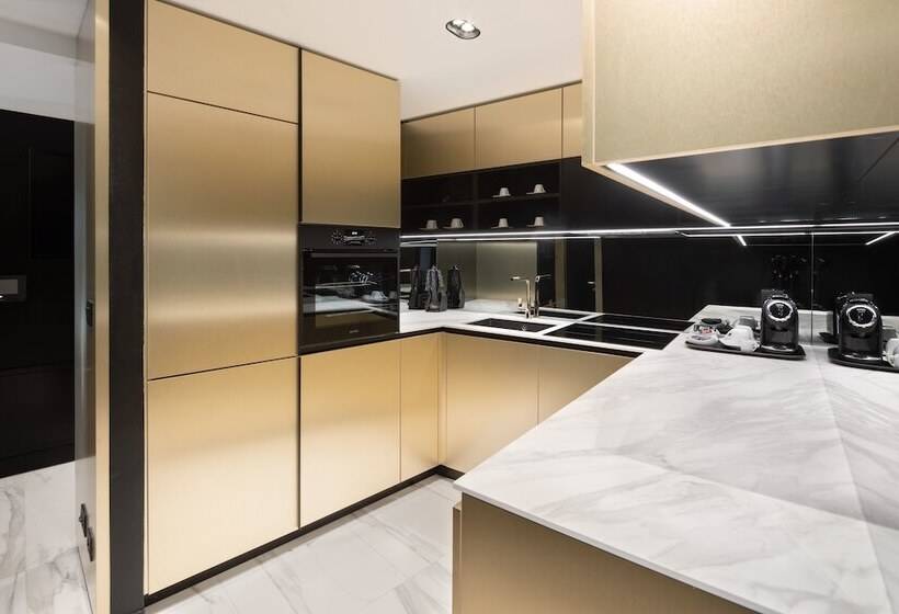 Люкс Семейный 2 Спальни, Posh Residence Luxury Suites