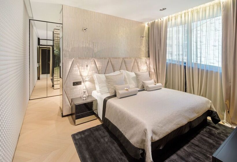 Люкс Deluxe 2 Спальни, Posh Residence Luxury Suites