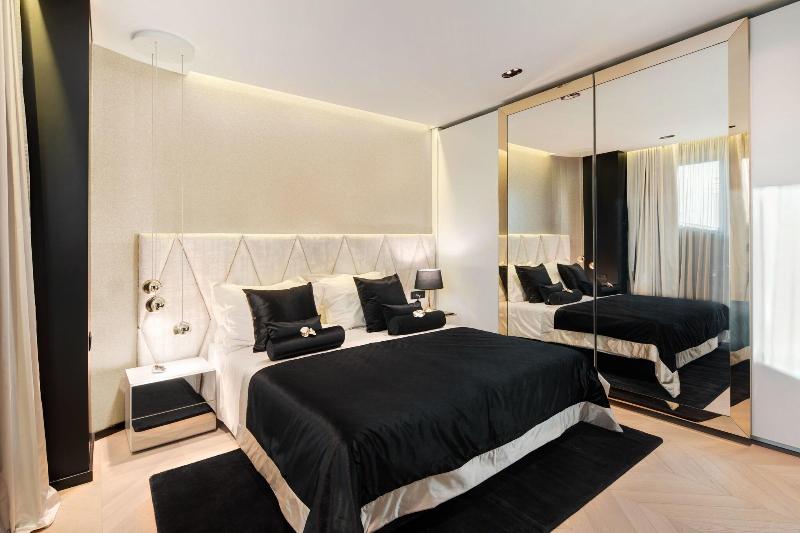 Deluxe Suite Sea View, Posh Residence Luxury Suites