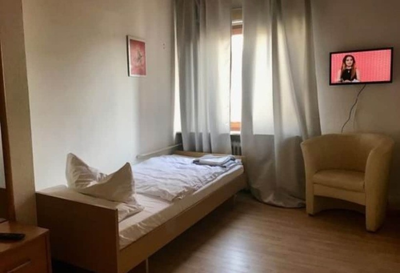 Quarto standart individual, Zimmervermietung Gasthof Lamm, Zugang Selbstständig über Schlüsseltresor