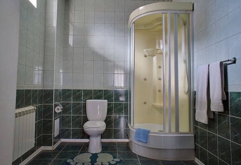 اتاق استاندارد, Seven Kings