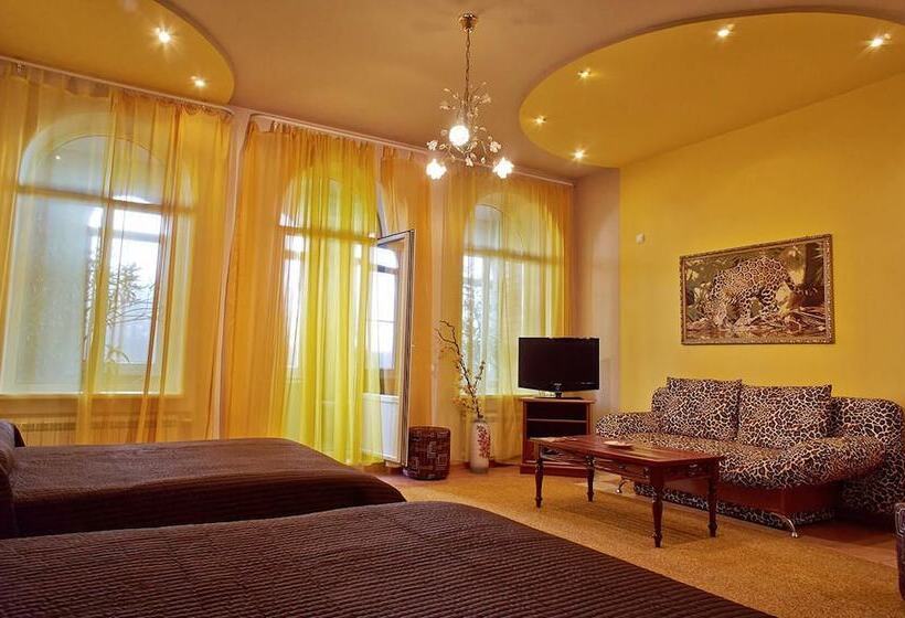 اتاق سوپریور, Seven Kings