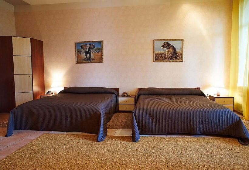 اتاق سوپریور, Seven Kings