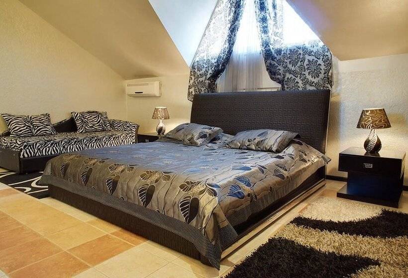 سوییت جونیور, Seven Kings