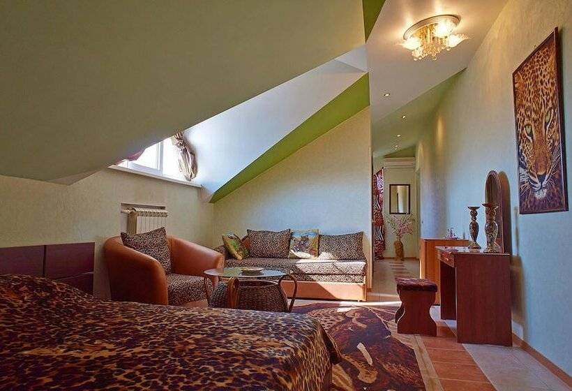 سوییت جونیور, Seven Kings